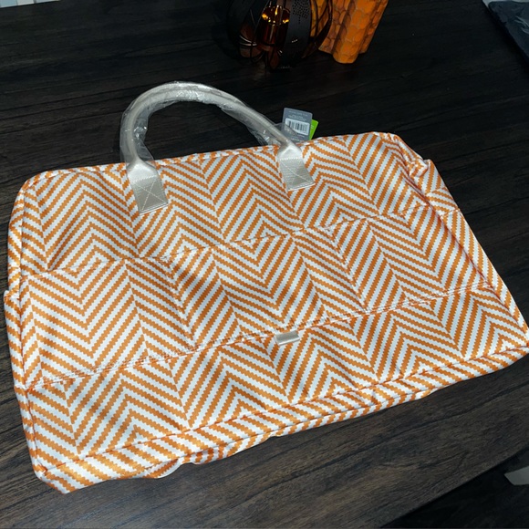 Weekender Bag - Picture 2 of 6